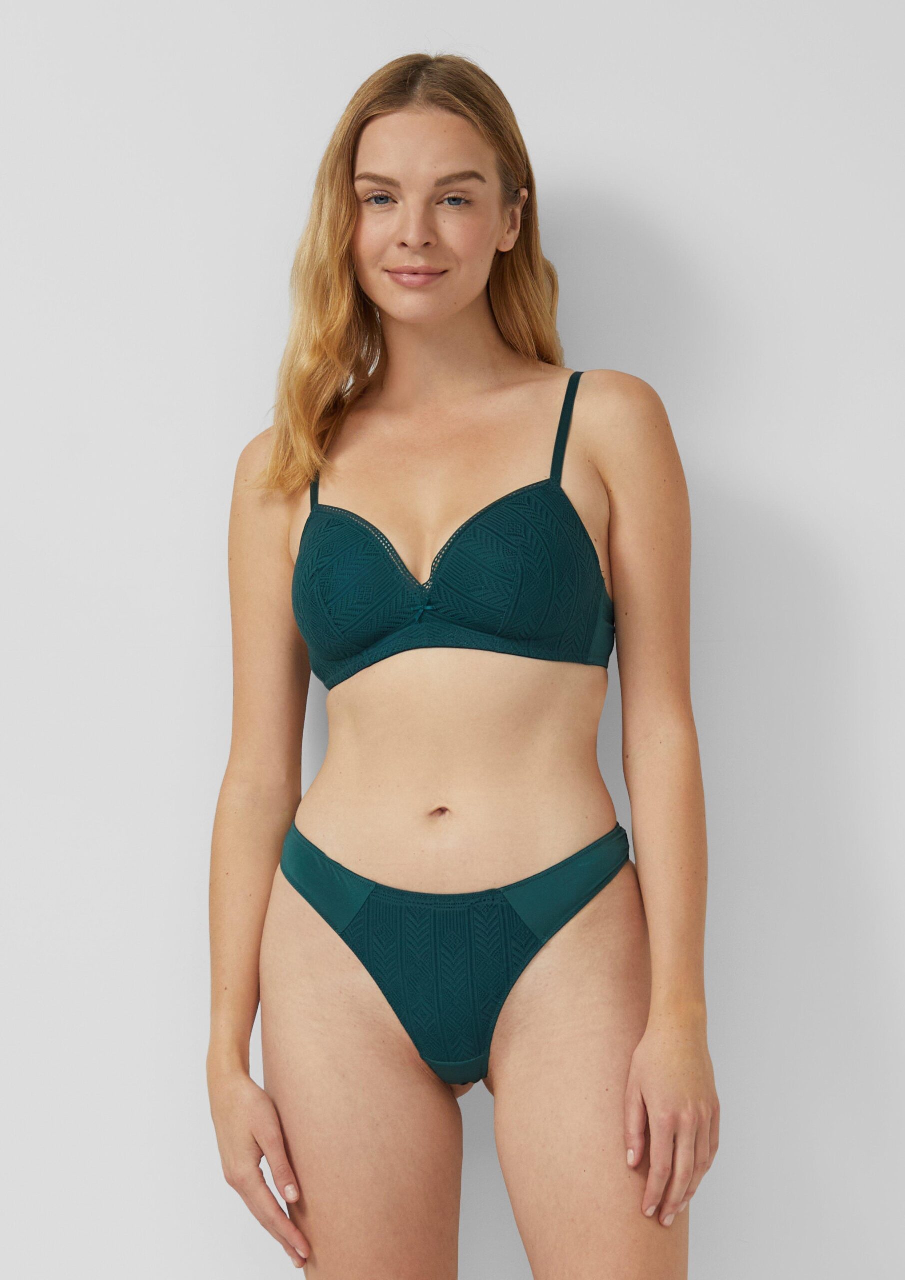 String aus Spitze mit Ring-Detail