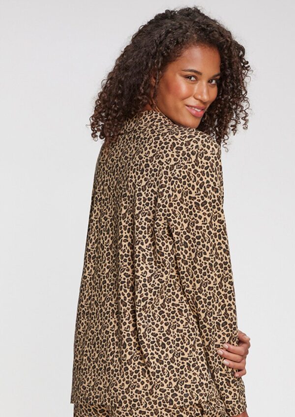 Pyjama-Oberteil mit Leo-Print und Reverskragen