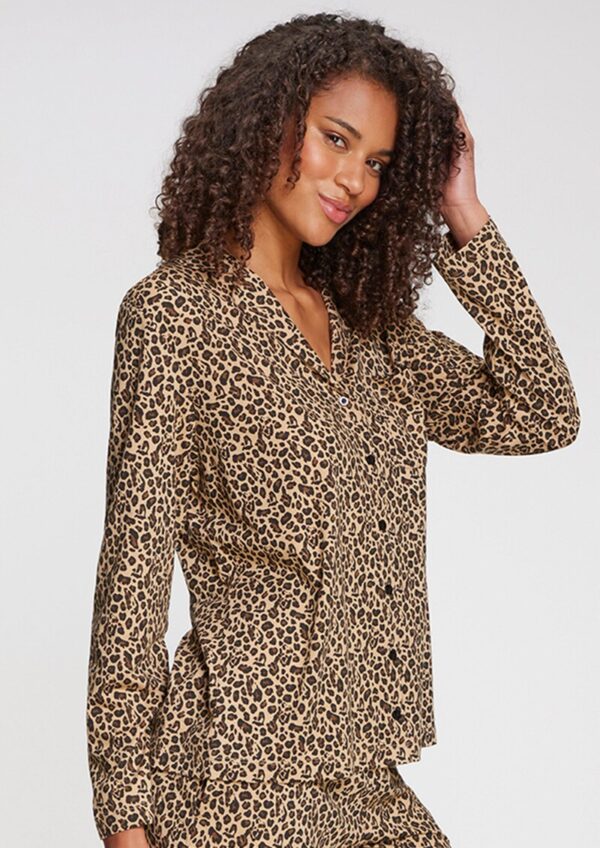 Pyjama-Oberteil mit Leo-Print und Reverskragen