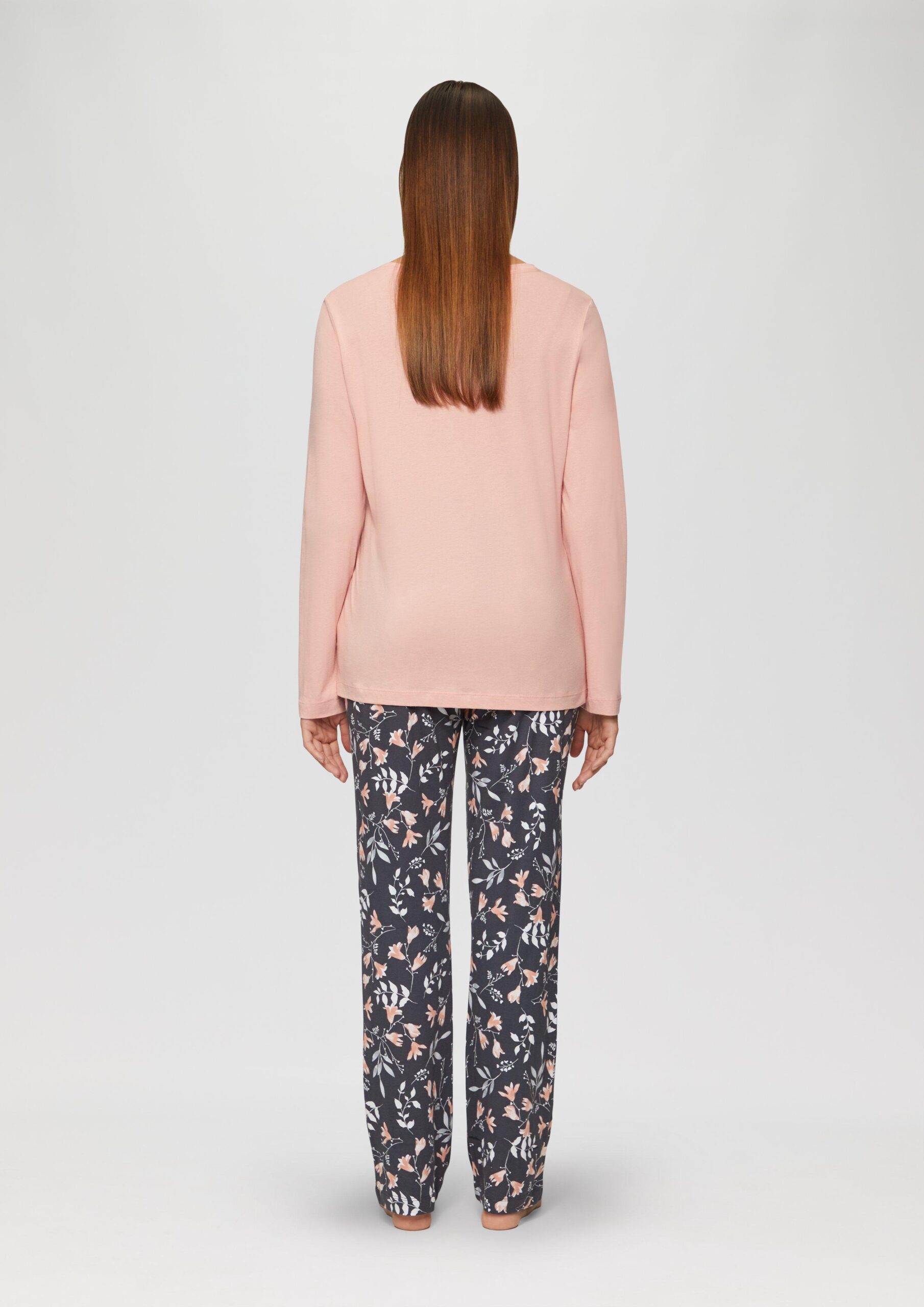 Kuschliger Pyjama mit Print-Details