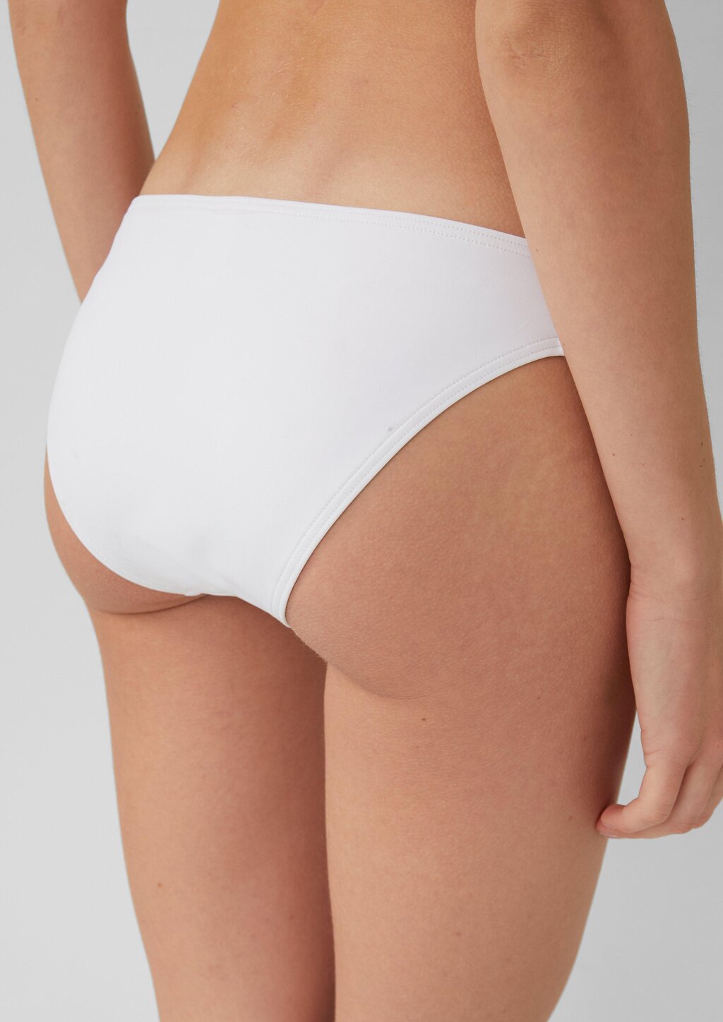 Bikinihose mit Zierborte Mix & Match