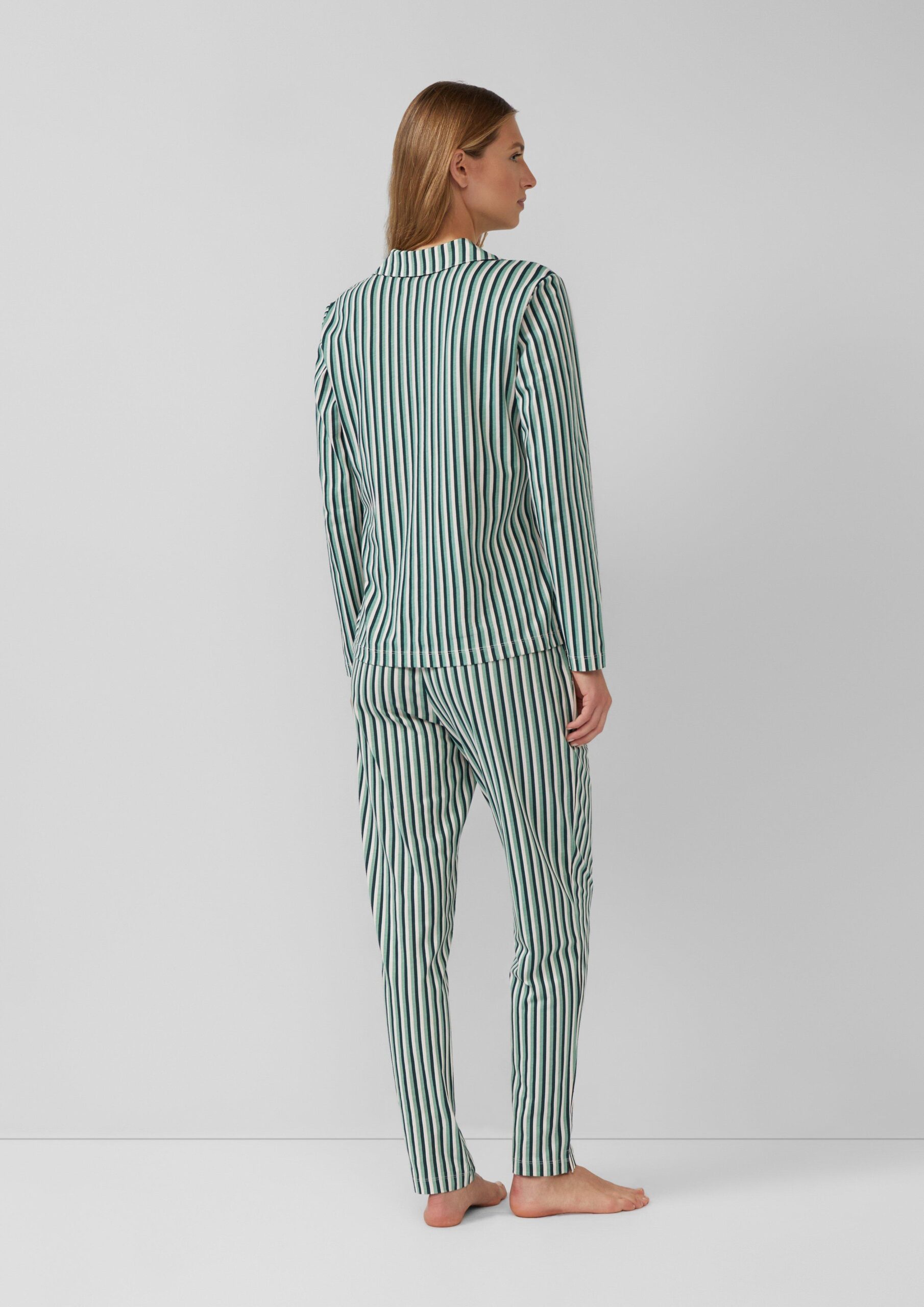 Florales Pyjama-Oberteil mit durchgehender Knopfleiste