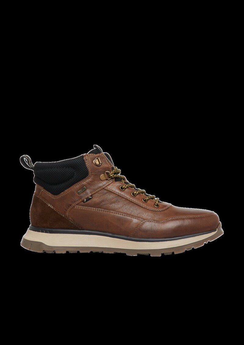 Legere Stiefel im Materialmix