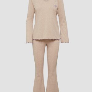 Bequemer Pyjama mit Babylock-Saum