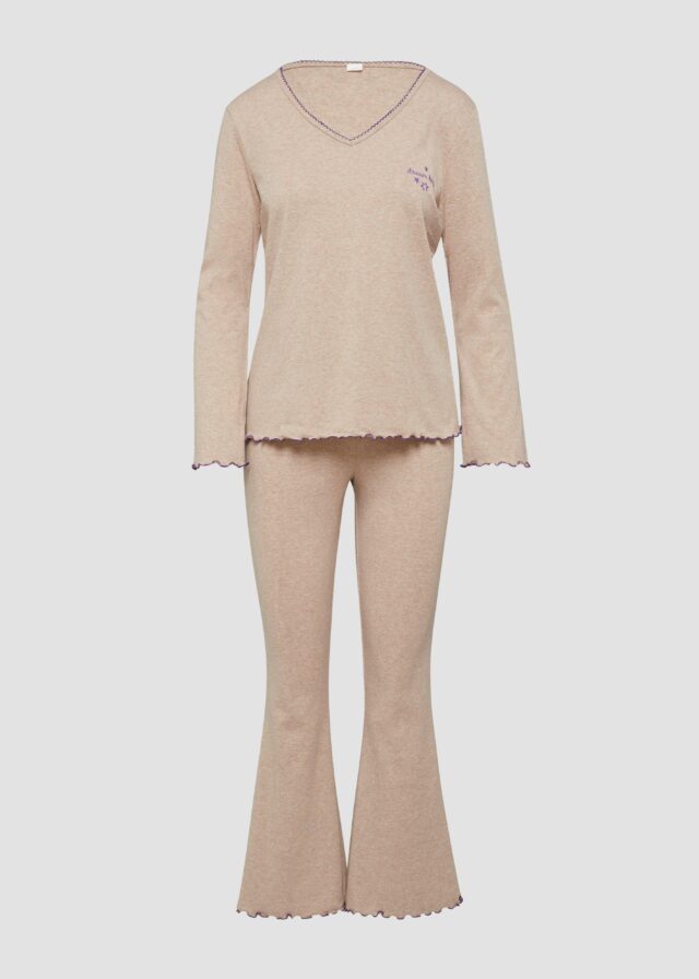 Bequemer Pyjama mit Babylock-Saum