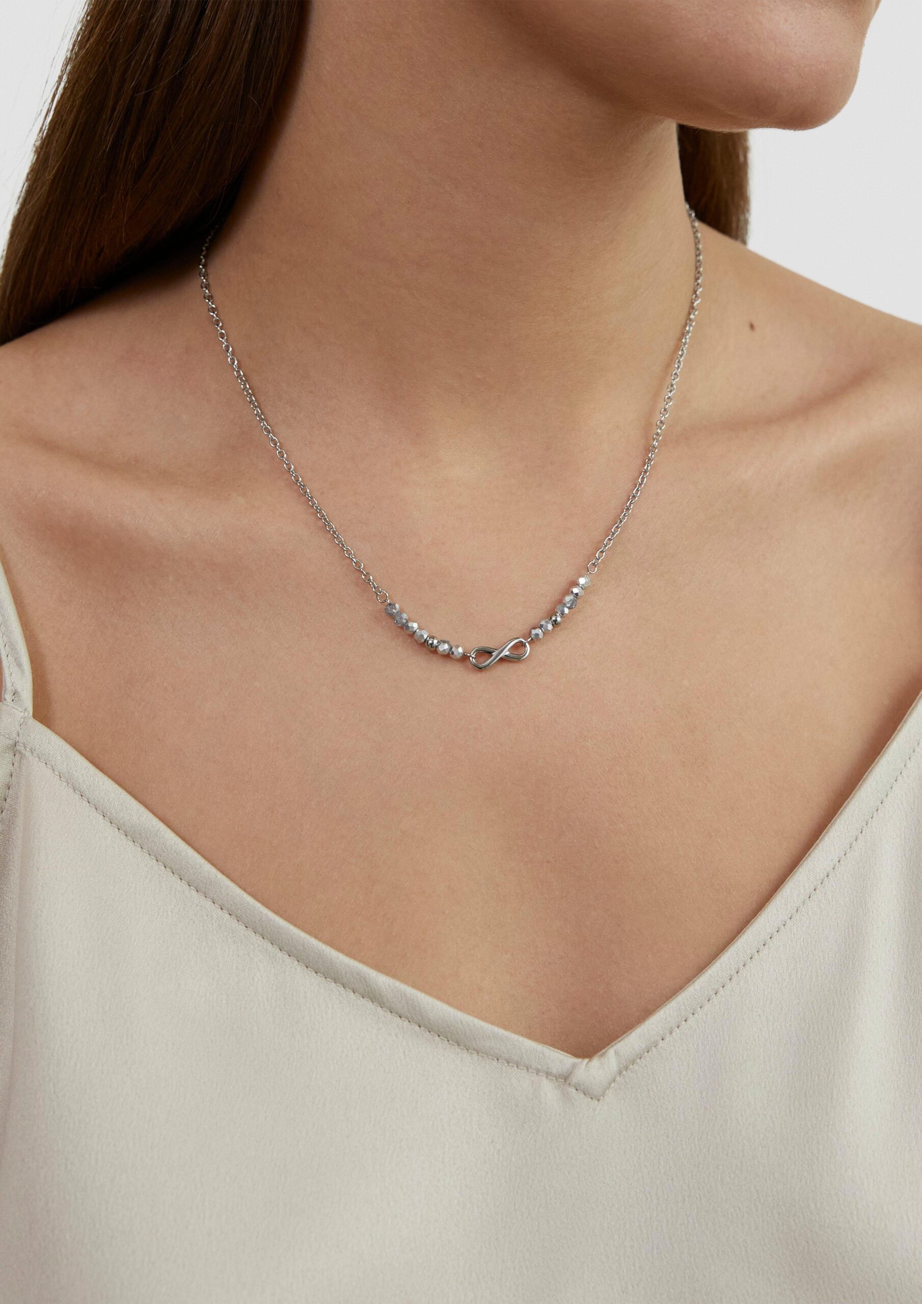 Kette aus Edelstahl mit Schmuck-Detail