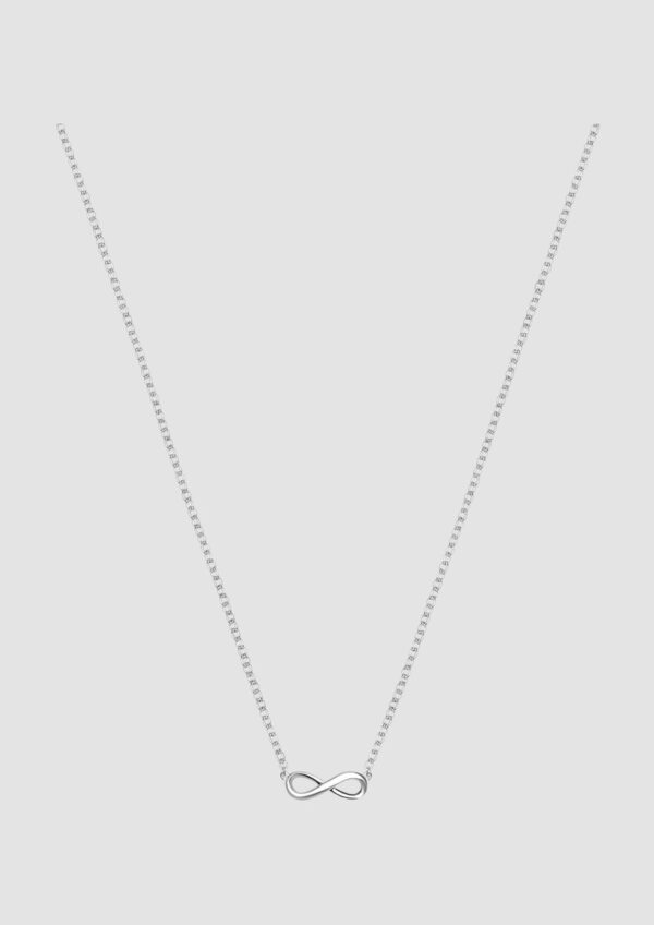 Kette aus 925er Silber mit Schmuck-Detail