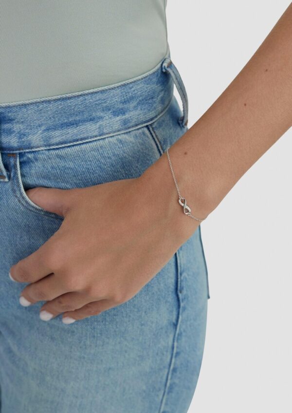 Armband aus 925er Silber mit Infinity-Symbol